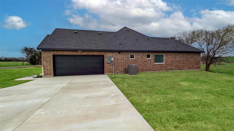 956 County Road 4108, Greenville TX 75401 - Photo 30