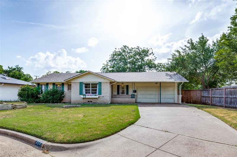 329 N Brighton Avenue, Dallas TX 75208 - Photo 2