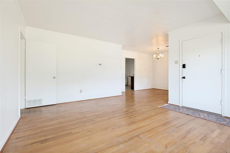 329 N Brighton Avenue, Dallas TX 75208 - Photo 6
