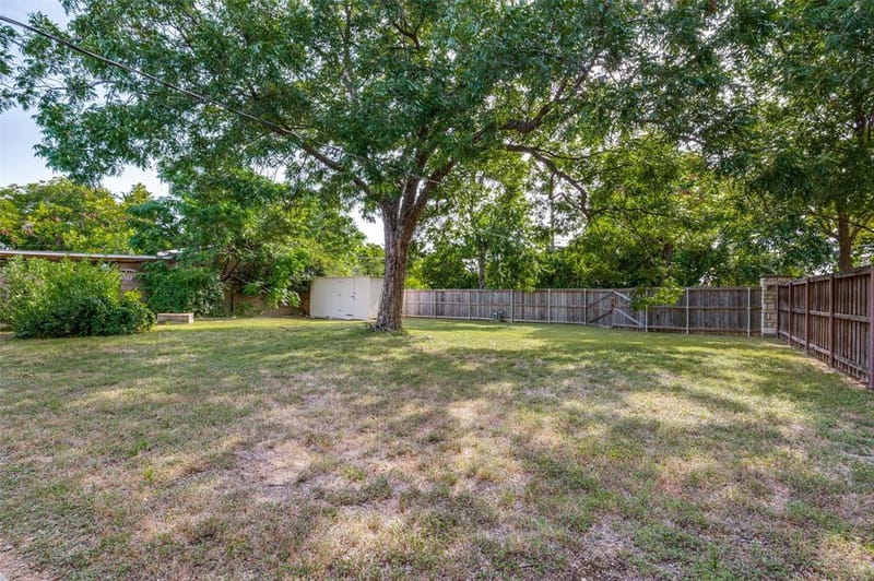 329 N Brighton Avenue, Dallas TX 75208 - Photo 22