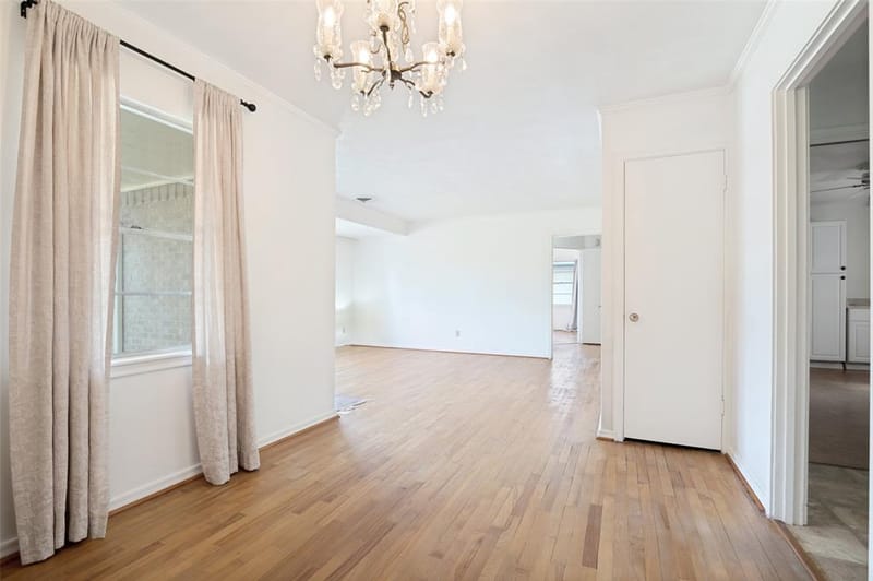 329 N Brighton Avenue, Dallas TX 75208 - Photo 9