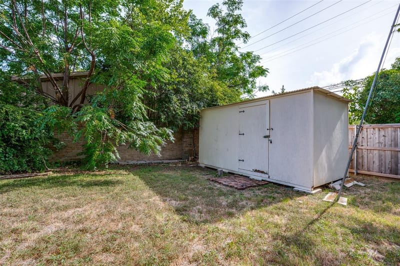 329 N Brighton Avenue, Dallas TX 75208 - Photo 24