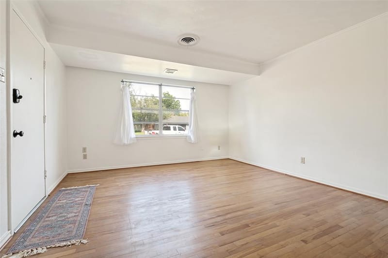 329 N Brighton Avenue, Dallas TX 75208 - Photo 10