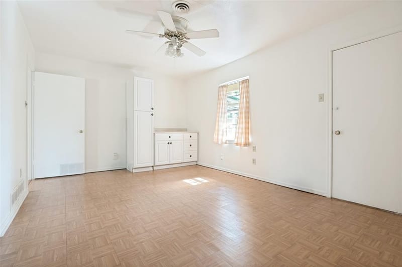 329 N Brighton Avenue, Dallas TX 75208 - Photo 11