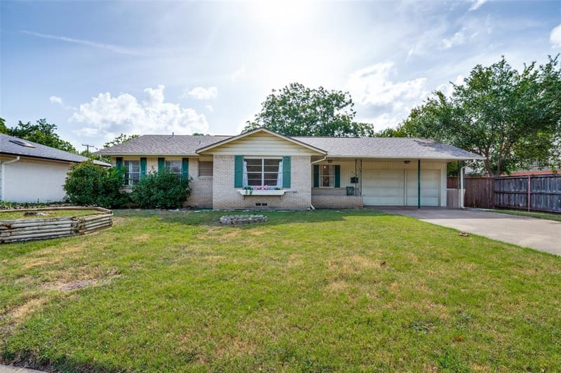 329 N Brighton Avenue, Dallas TX 75208 - Photo 4