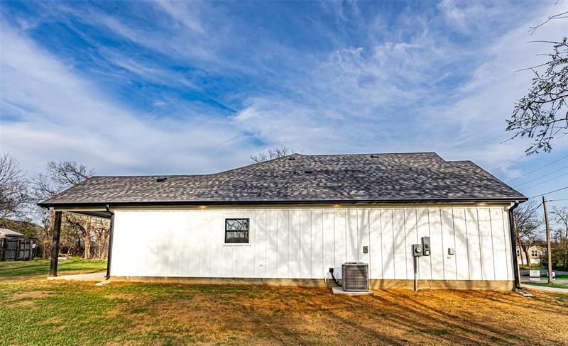 201 Grandview Street, Cleburne TX 76031 - Photo 32