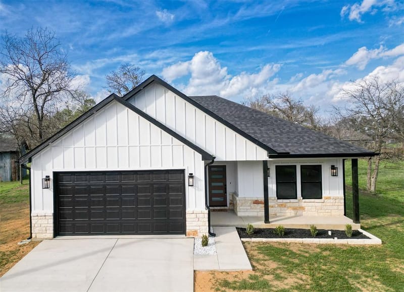 201 Grandview Street, Cleburne TX 76031