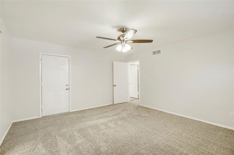 3256 Chapel Downs Drive, Dallas TX 75229 - Photo 18