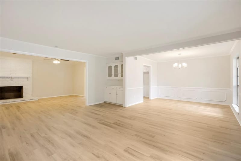 3256 Chapel Downs Drive, Dallas TX 75229 - Photo 4