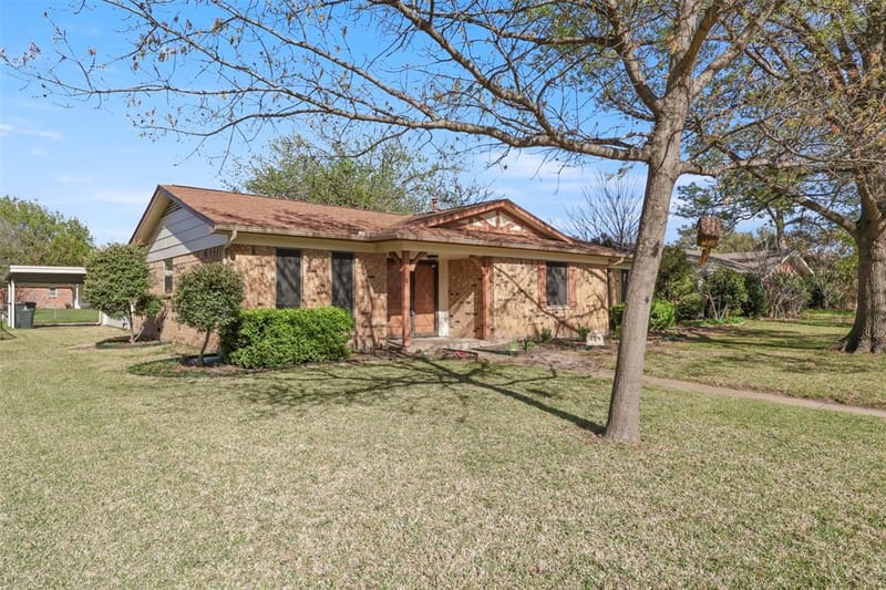 409 Colonial Drive, Garland TX 75043 - Photo 30