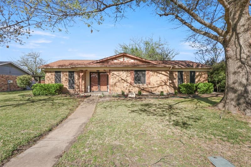409 Colonial Drive, Garland TX 75043 - Photo 29