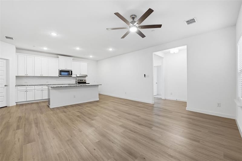 4705 Sunny Pathway, Haltom City TX 76117 - Photo 7