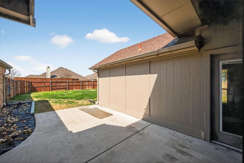 2229 Country Valley Road, Garland TX 75041 - Photo 3
