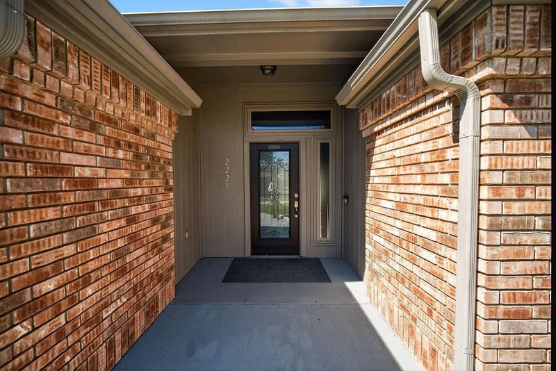 2229 Country Valley Road, Garland TX 75041