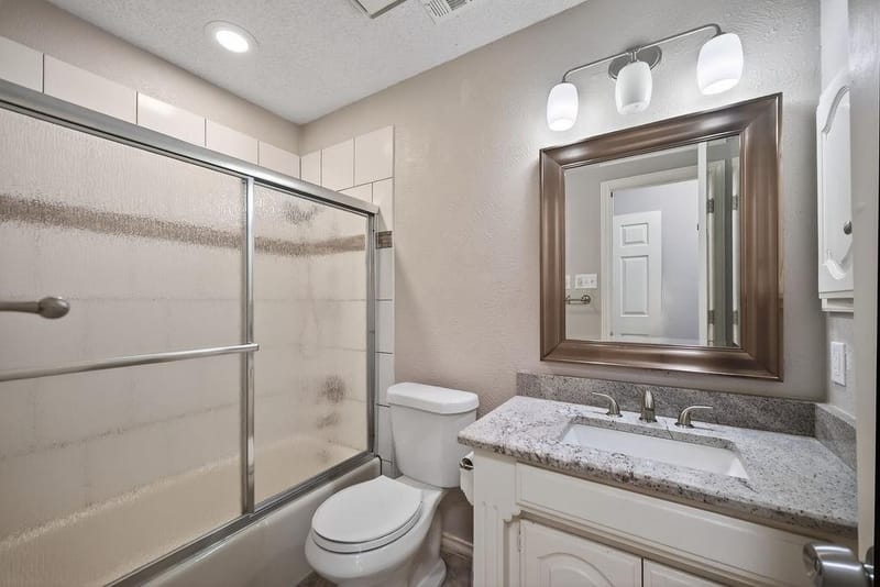 2229 Country Valley Road, Garland TX 75041 - Photo 9