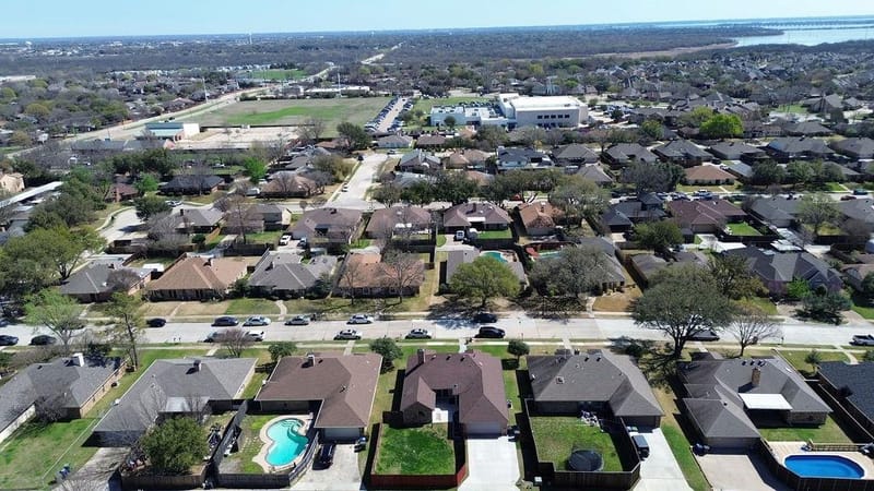 2229 Country Valley Road, Garland TX 75041 - Photo 29