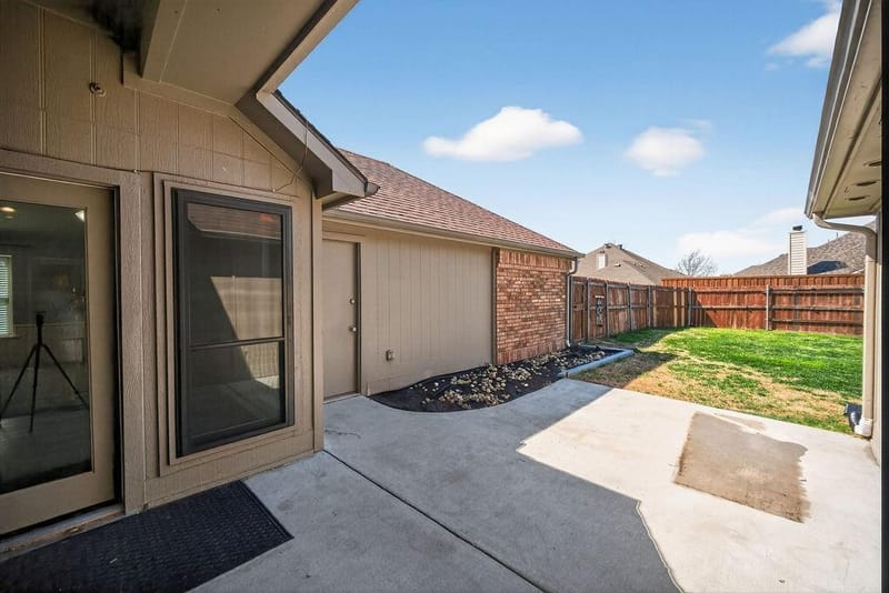 2229 Country Valley Road, Garland TX 75041 - Photo 4
