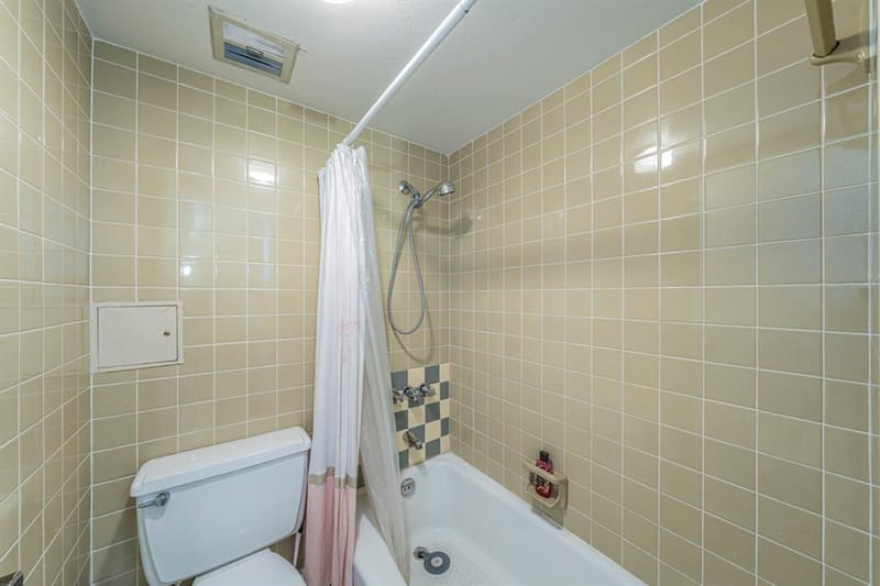 558 E Avenue J # B, Grand Prairie TX 75050 - Photo 12