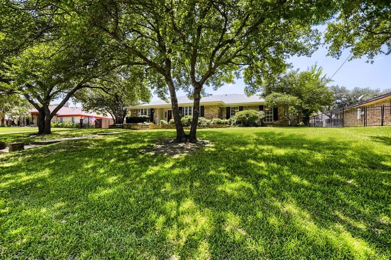 3712 Greenbriar Court, Colleyville TX 76034 - Photo 2