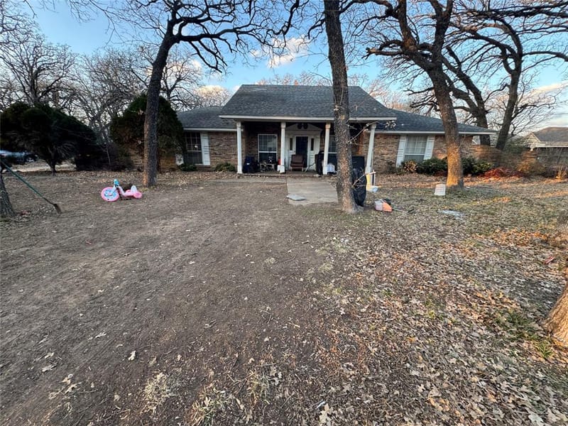 2301 Turner Way, Arlington TX 76001 - Photo 3