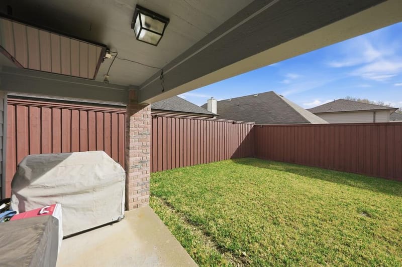 8342 Timberbrook Lane, Dallas TX 75249 - Photo 37