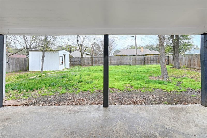 6413 Stonewall Street, Greenville TX 75402 - Photo 17