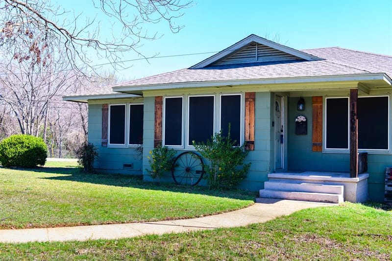 1500 S Scullin Avenue, Denison TX 75020 - Photo 2