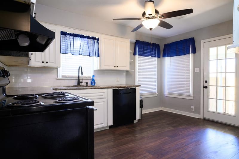 1500 S Scullin Avenue, Denison TX 75020 - Photo 6