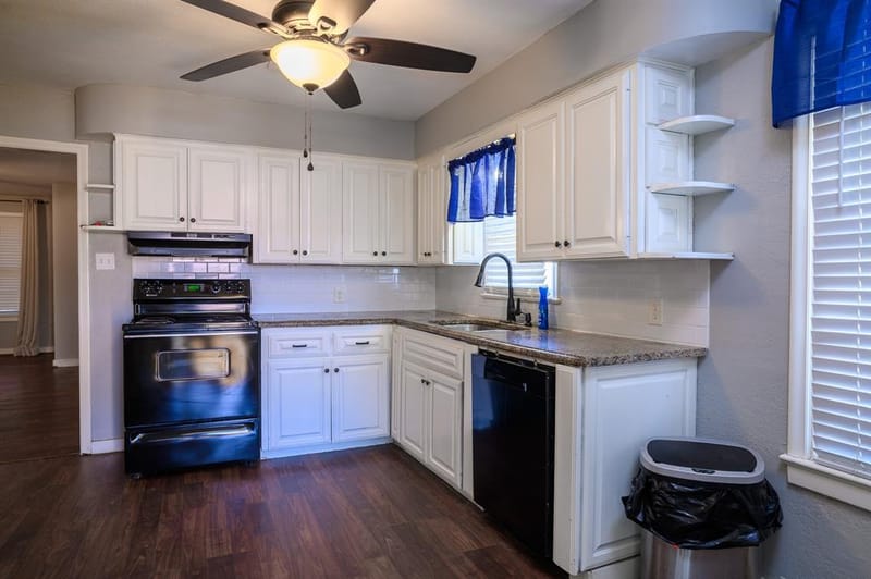 1500 S Scullin Avenue, Denison TX 75020 - Photo 7
