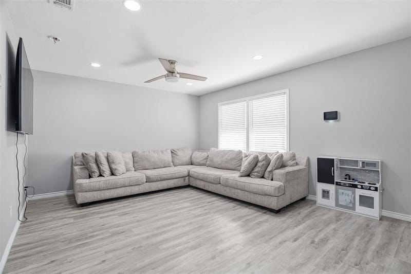 1540 Roma Lane, Fort Worth TX 76134 - Photo 7