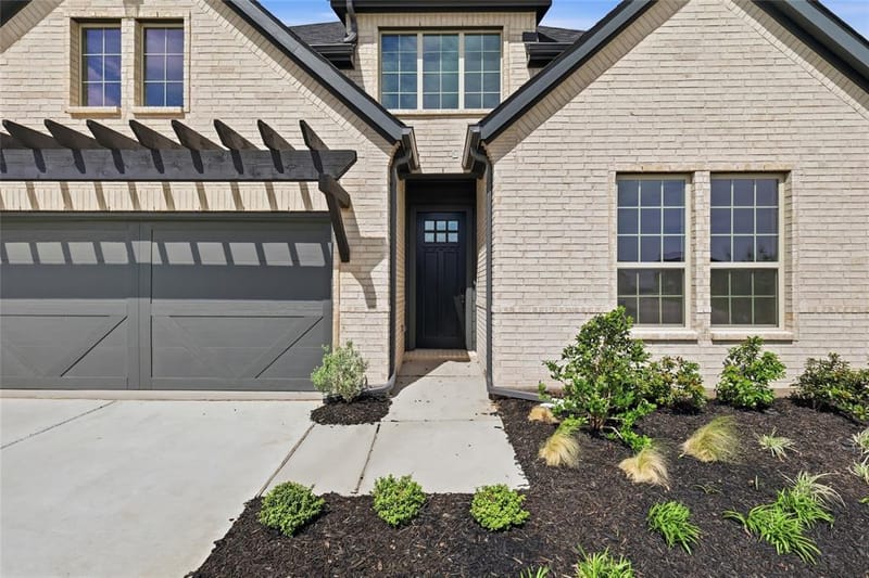 5913 Maddie Ann Drive, Celina TX 75009 - Photo 2