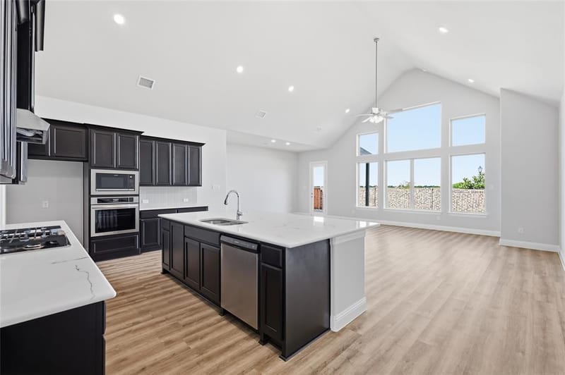 5913 Maddie Ann Drive, Celina TX 75009 - Photo 11