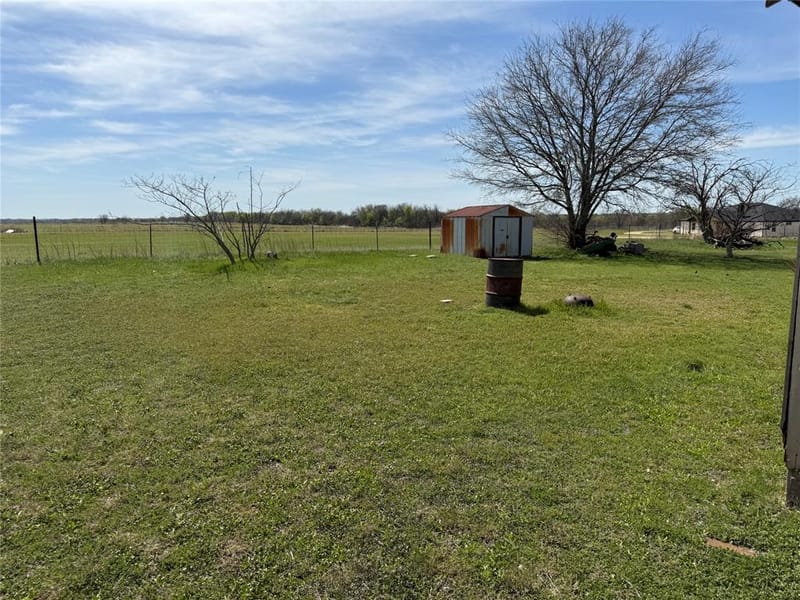 1105 Shabazz Street, Milford TX 76670 - Photo 3