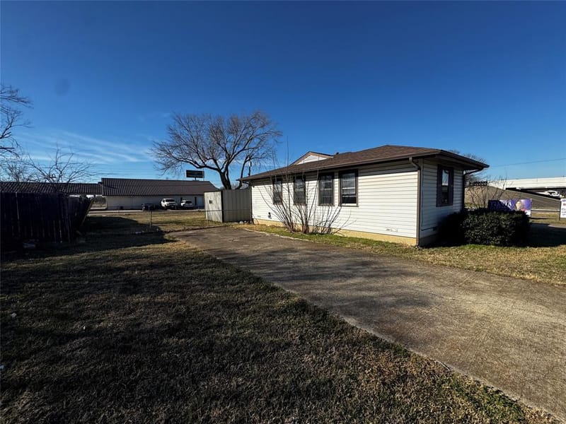 600 E 5th Street, Ferris TX 75125 - Photo 2