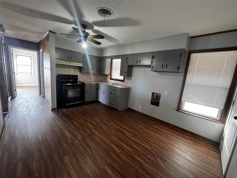 600 E 5th Street, Ferris TX 75125 - Photo 4