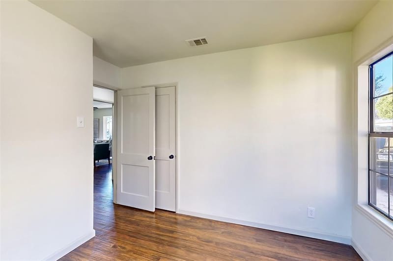 2842 Carlson Drive, Dallas TX 75235 - Photo 26
