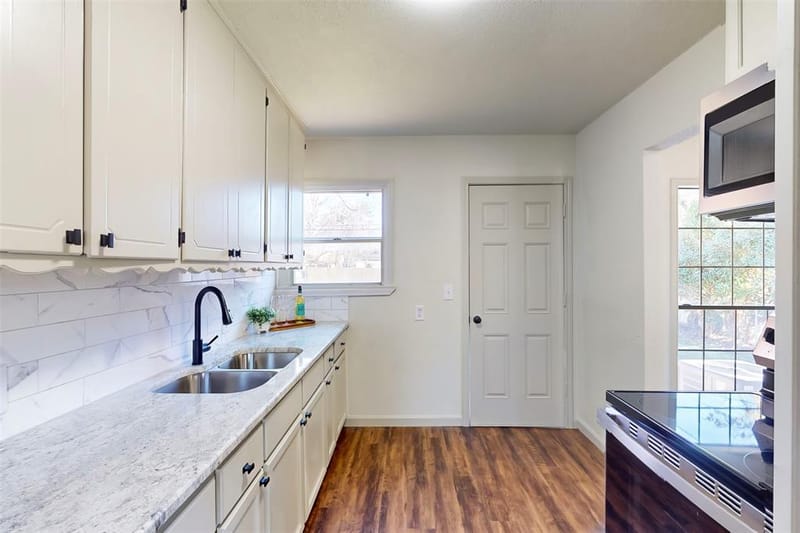 2842 Carlson Drive, Dallas TX 75235 - Photo 20
