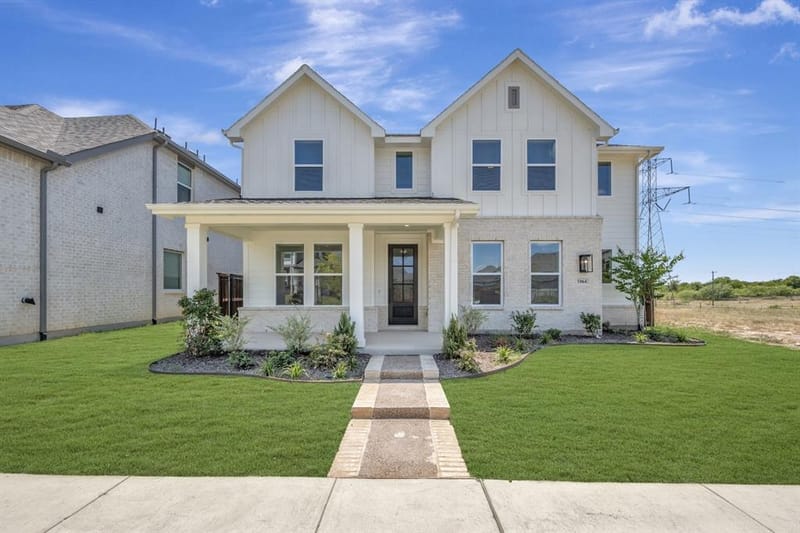 1064 Hackberry Emperor Street, Crowley TX 76036