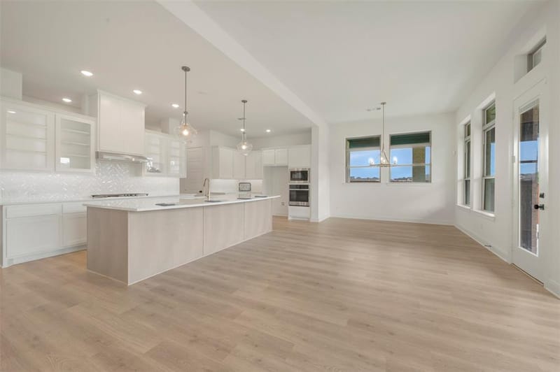 1327 Castello Drive, Fate TX 75087 - Photo 10