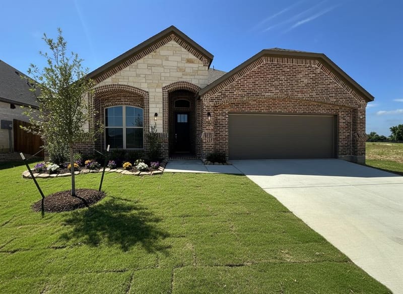 2009 Belle Lagos Ln, Cleburne TX 76033