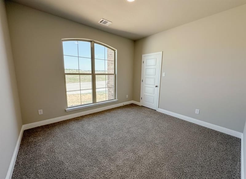 2009 Belle Lagos Ln, Cleburne TX 76033 - Photo 9