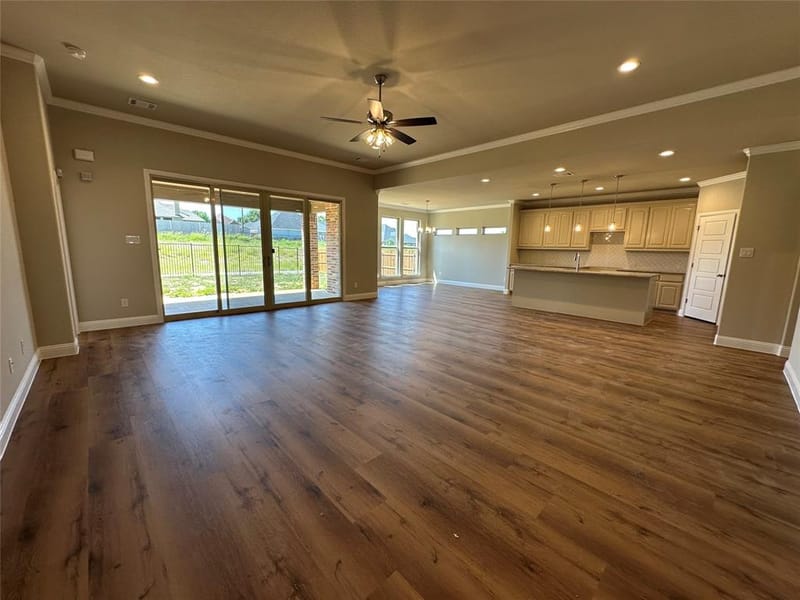 2009 Belle Lagos Ln, Cleburne TX 76033 - Photo 4