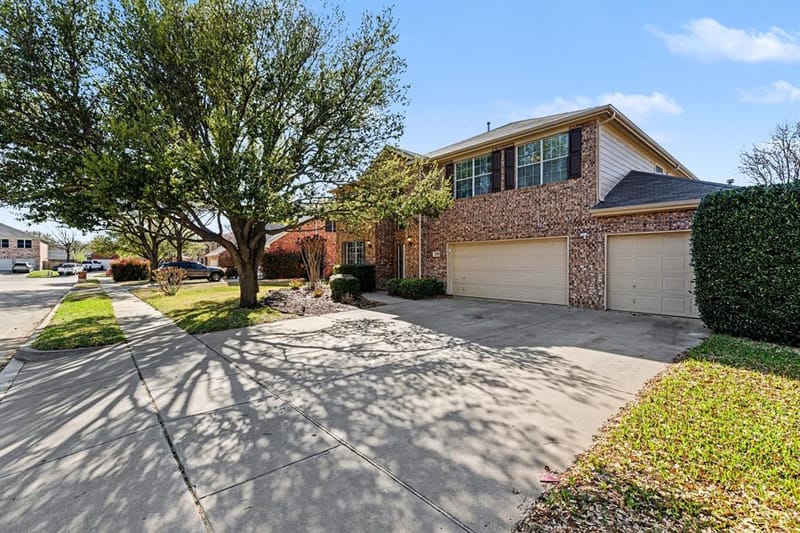 2109 Glen Manor Road, Corinth TX 76208 - Photo 2