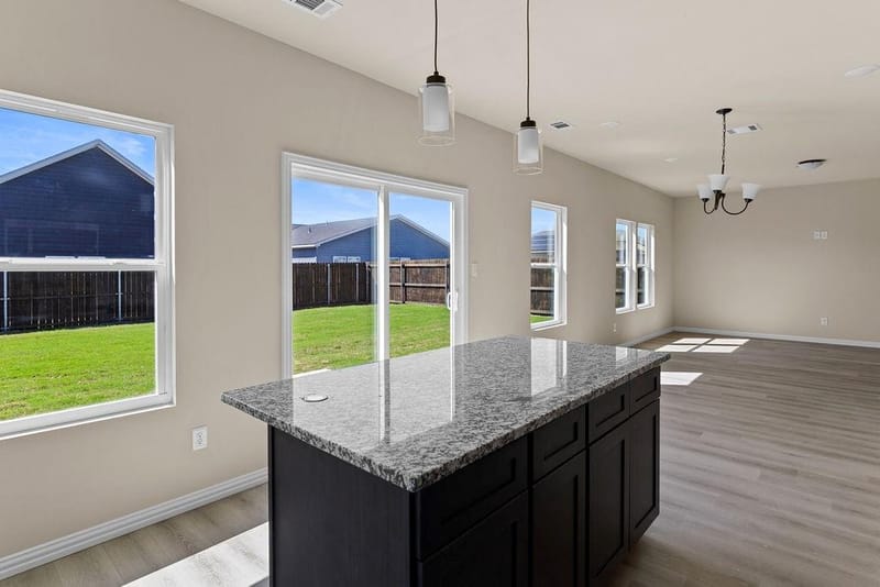 221 Marble Creek Drive, Fort Worth TX 76131 - Photo 11