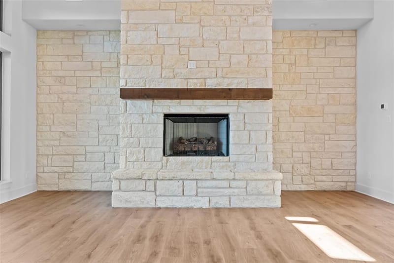2104 Eagles Ridge Drive, Weatherford TX 76087 - Photo 15