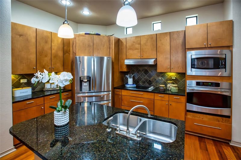 1201 Beaconsfield Lane # 108, Arlington TX 76011 - Photo 8