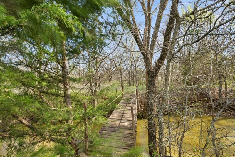 1012 County Road 701a, Cleburne TX 76031 - Photo 25