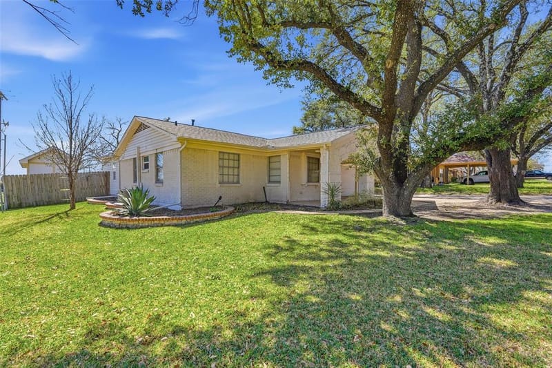 324 W Grubb Drive, Mesquite TX 75149 - Photo 3