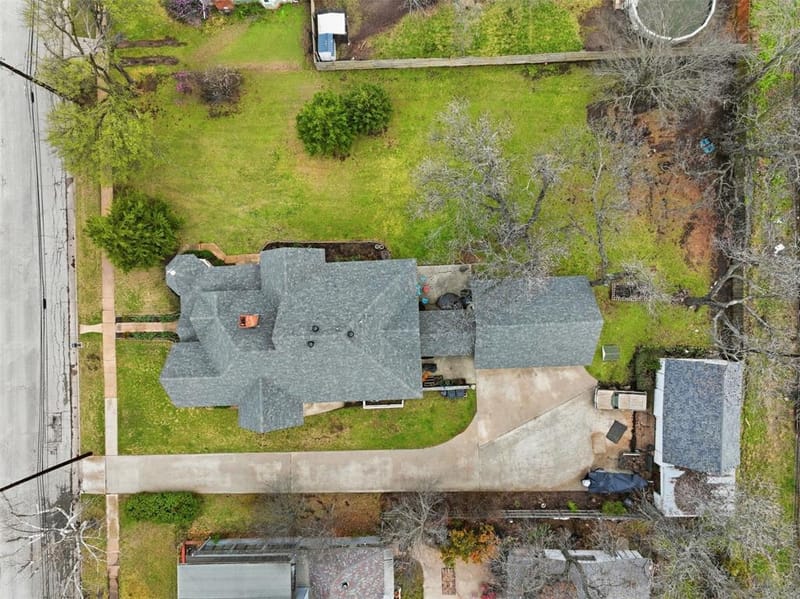 306 E Tarrant Street, Bowie TX 76230 - Photo 35