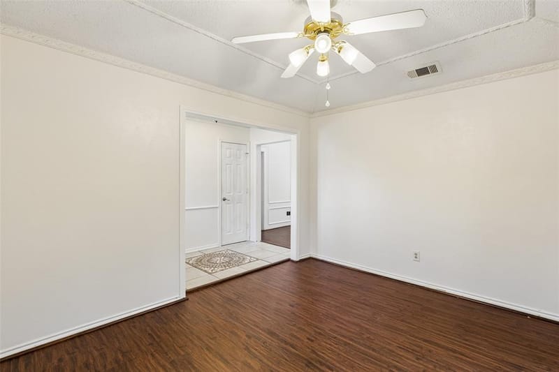 810 Meadowgate Drive, Garland TX 75040 - Photo 6